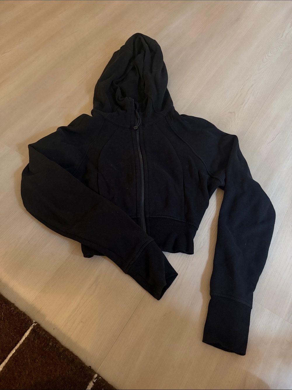 Women's Black Cropped scuba Hoodie Jacket Lululemon